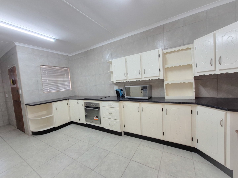 4 Bedroom Property for Sale in Vaalpark Free State